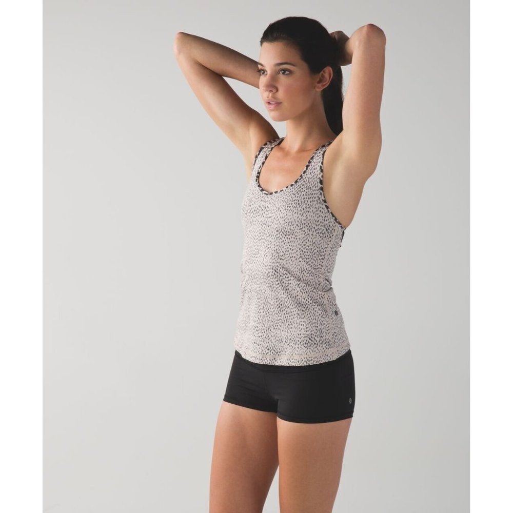 Lululemon Dance to Yoga Tank Top 4 Beige Black Spotted‎ Racerback Gym Workout